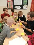Papírové hlavolamy a deskové hry (Klub dětí ZŠ Křídlovická)
