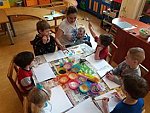 Poznáváme a tvoříme z různých materiálů