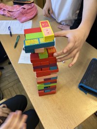 ale obrázková Jenga také nikoho neurazila