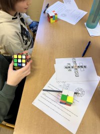 2x2x2 nebo 3x3x3 ... těžké jsou obě