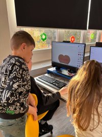 Klub Koumák v digi světě s rodiči